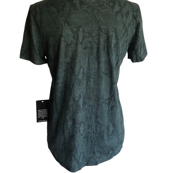 Michael Lauren T-Shirt Shoulder Cut Out Barker Green Snakeskin Print Medium - Picture 6 of 14